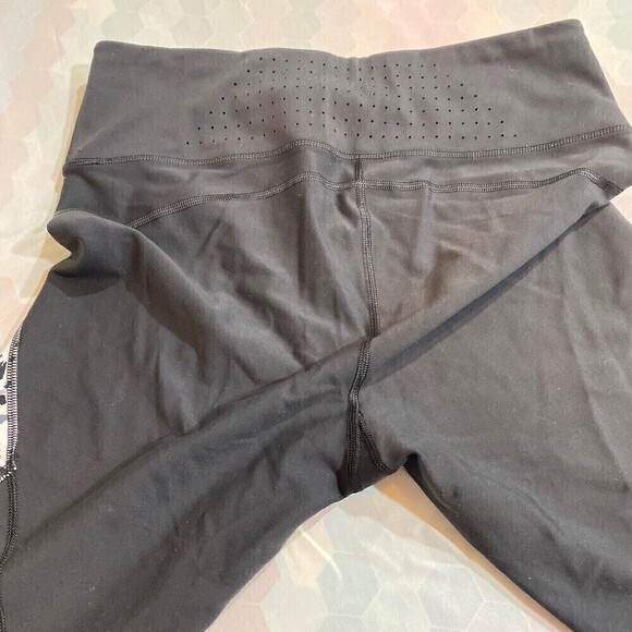 Athleta Stealth TruCool Leggings Womens Large Black White High Rise Cropped Pant - Picture 13 of 13